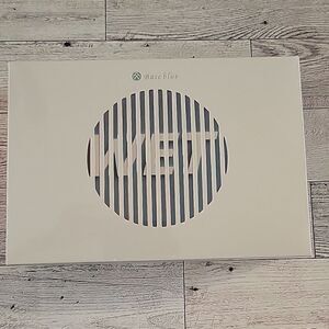 Baseblue Cosmetics Dry and Wet Dual Action Facial Cleansing Wipes